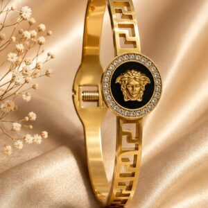 Classical Medallion Bangle · Gold Halo