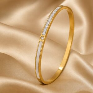 Wrap Zirconia Bangle