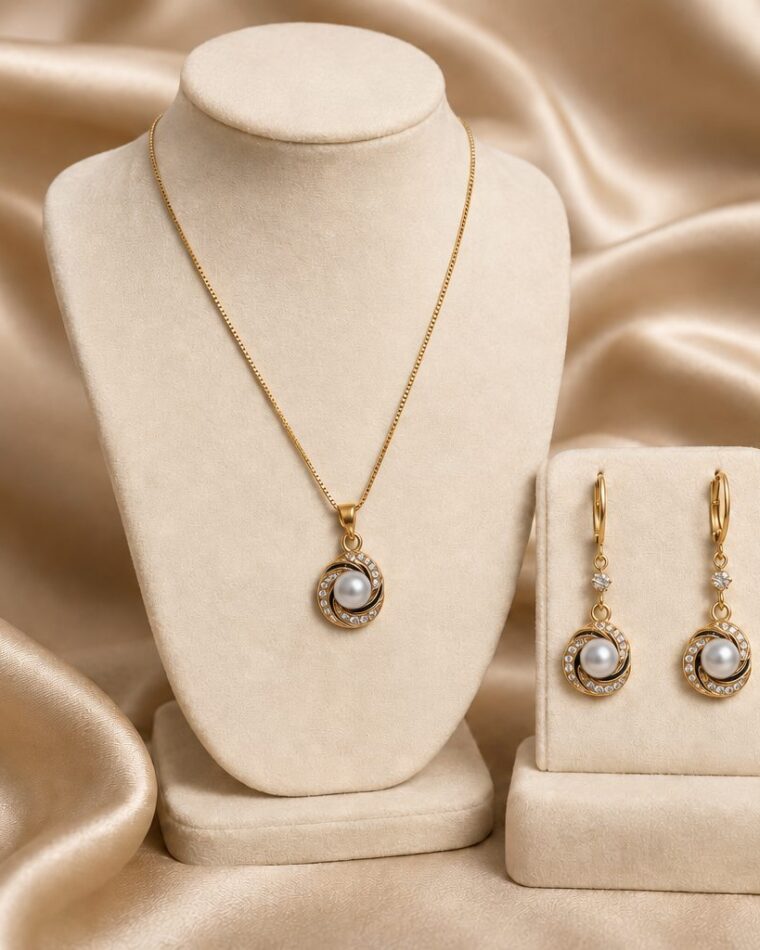 French Style Pearl Set
