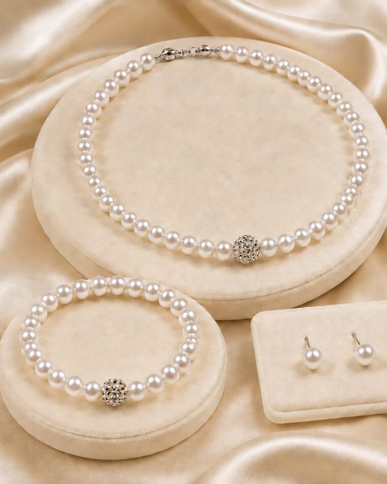 Classic Pearl Set