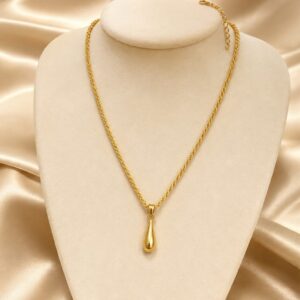 Sparkling Teardrop Necklace