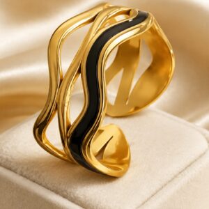 Black Drip Glaze Ring