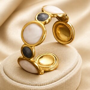 Black & White Drip Glaze Ring