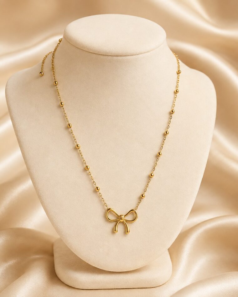 Bow Necklace