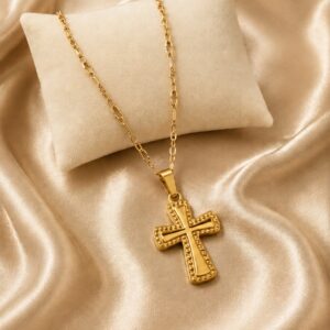 Cross Pendant Necklace - Gold Lip Chain
