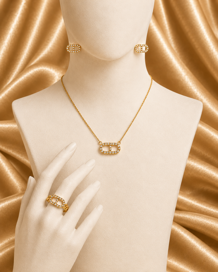 One complete Gold & Silver Link Set in Gold, with all matching pieces