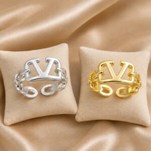 Letter V Ring