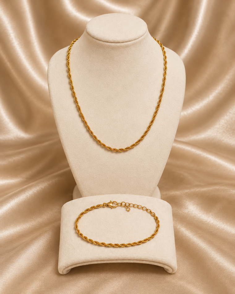 One complete Twist Rope Set in Gold, with all matching pieces